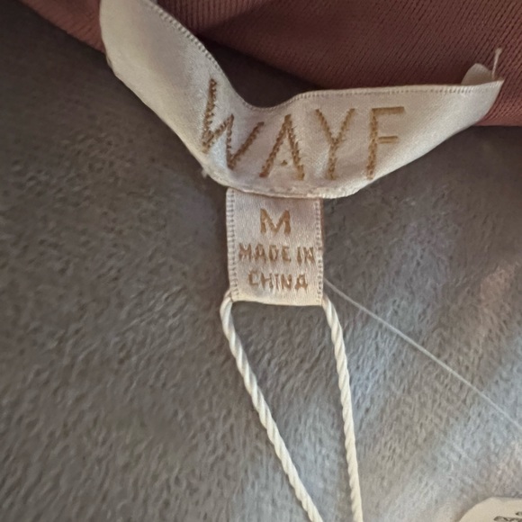 NWT WAYF Rose Velvet Long Sleeve Crop Top, Size Medium - Picture 5 of 7